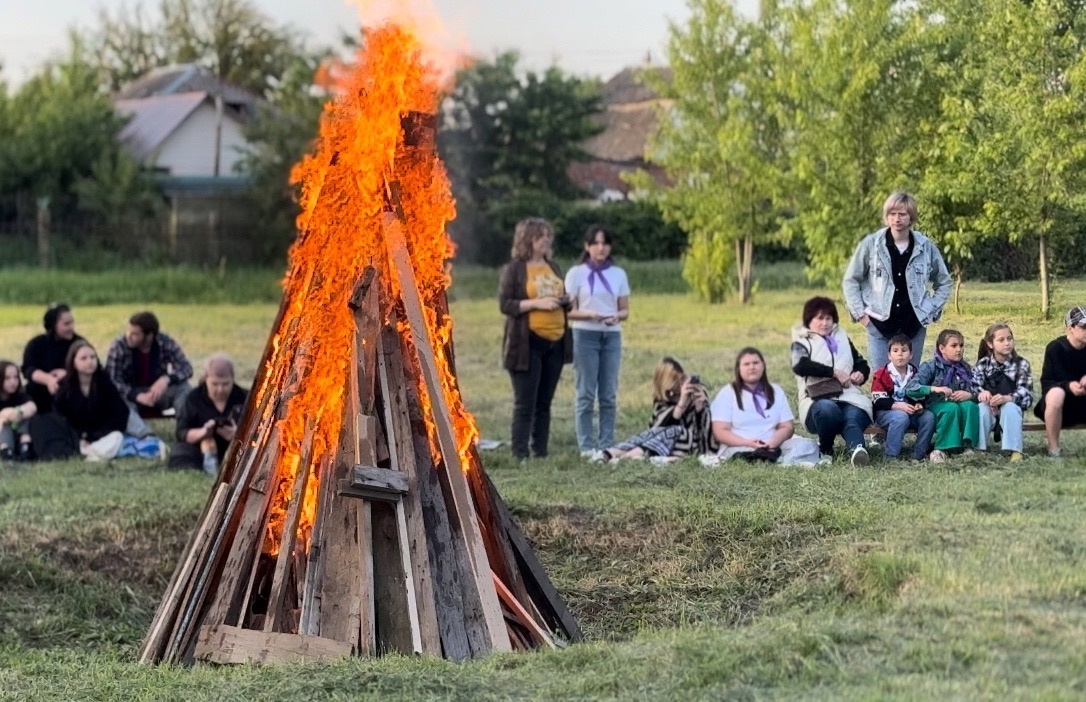 "Пламя дружбы".